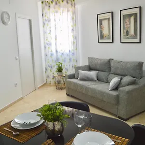 https://apartamento-adriana-cntrico-a-50m-de-la-playa.es-andalucia.com