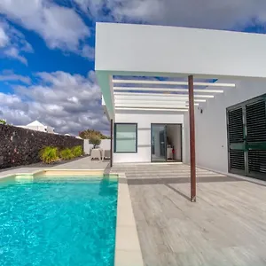 https://lava-dreams.in-canary-islands.com