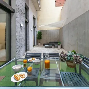 https://be-happy-best-apartments.topbarcelonahotels.com