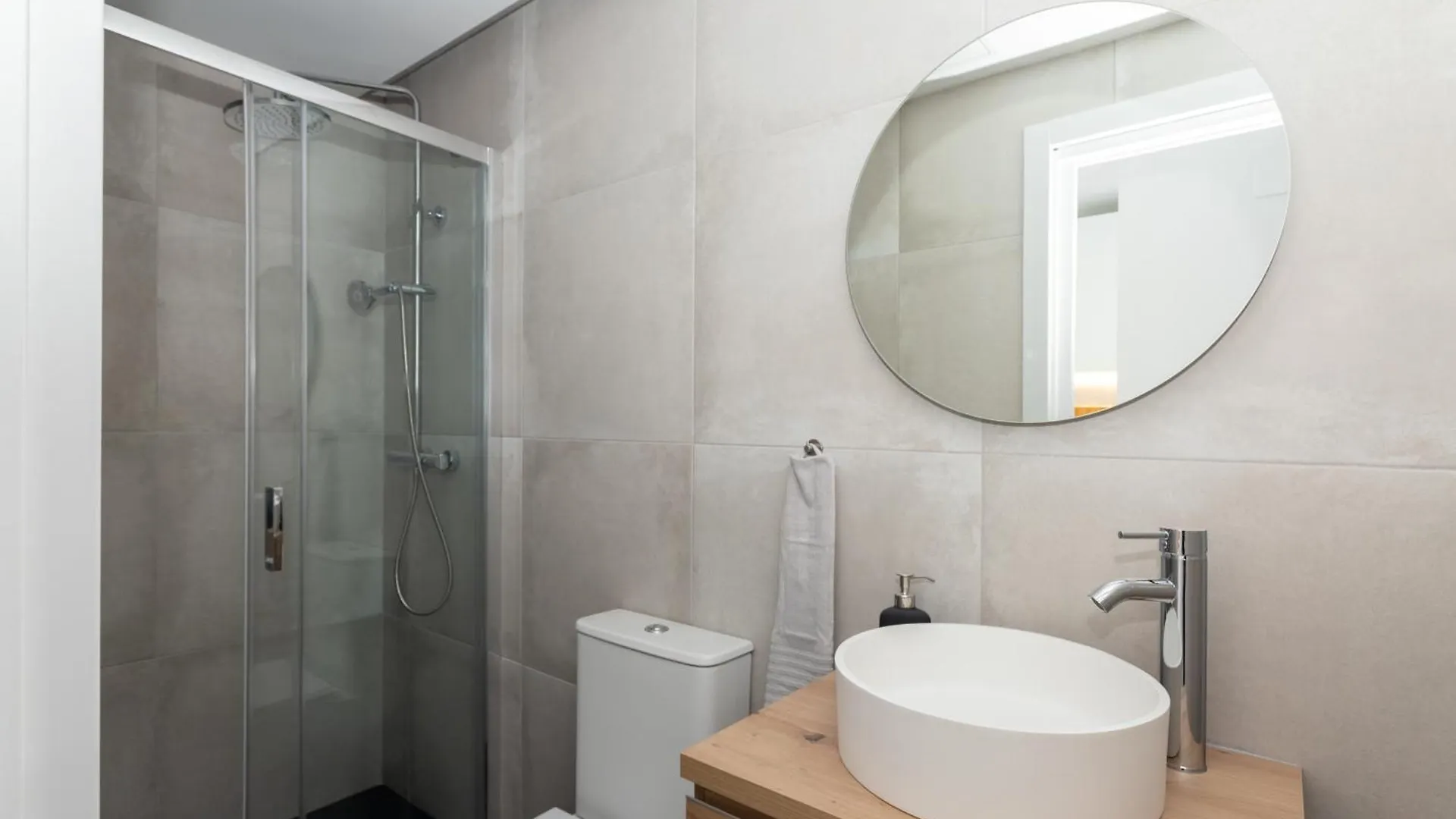 Design Suites Bcn Old Town Barcelona Spain
