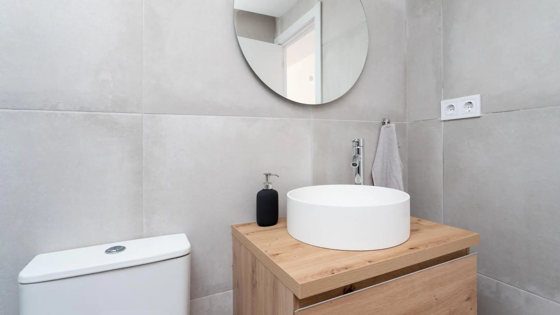 Design Suites Bcn Old Town Barcelona Apartment